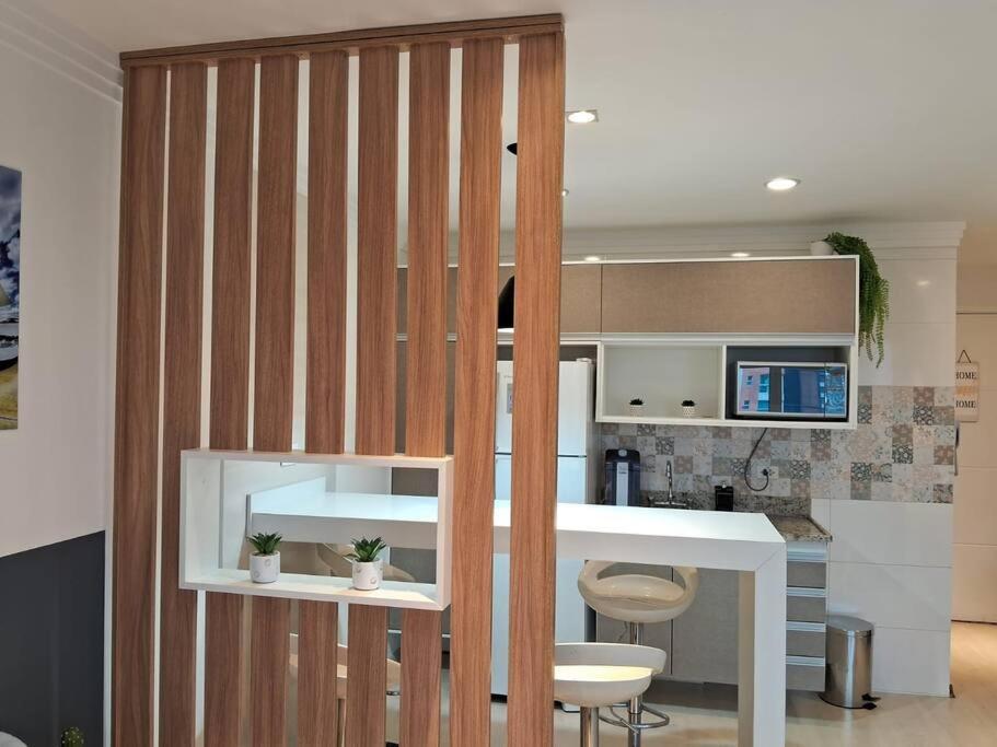 Lindo Studio: Clube Com Piscina Aquecida No Centro De Apartamento *