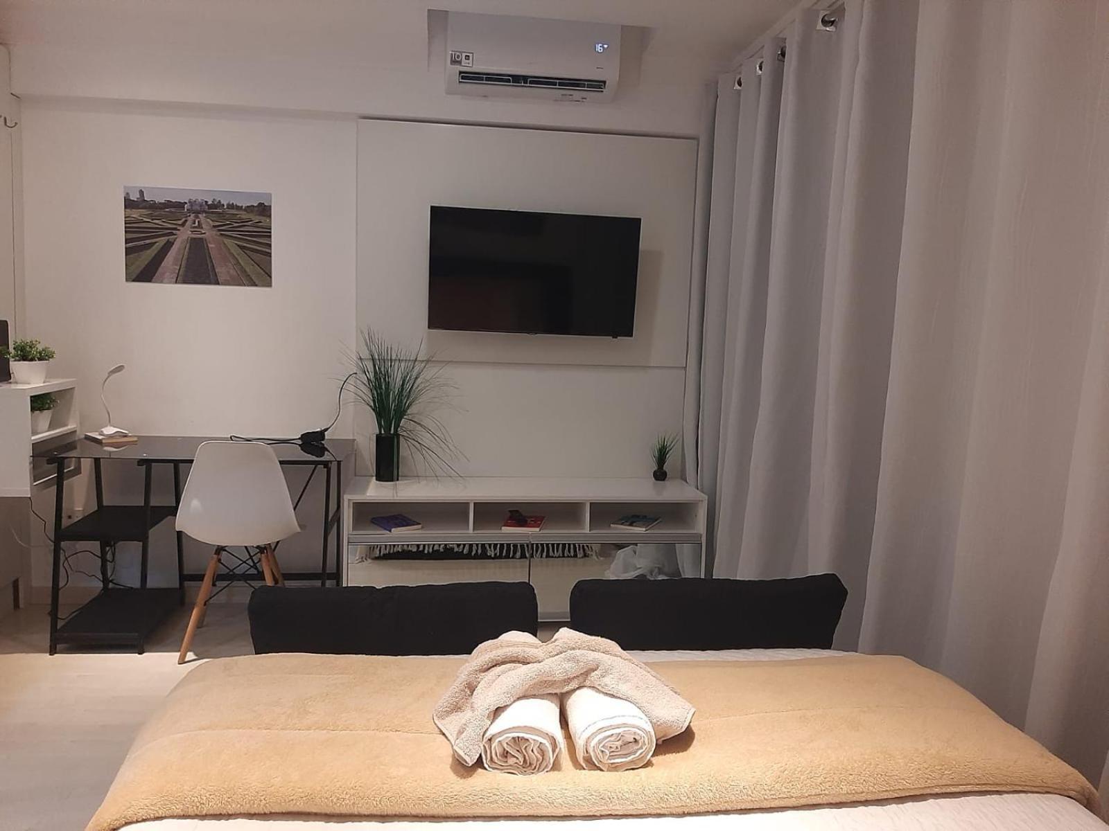 Lindo Studio: Clube Com Piscina Aquecida No Centro De Apartamento