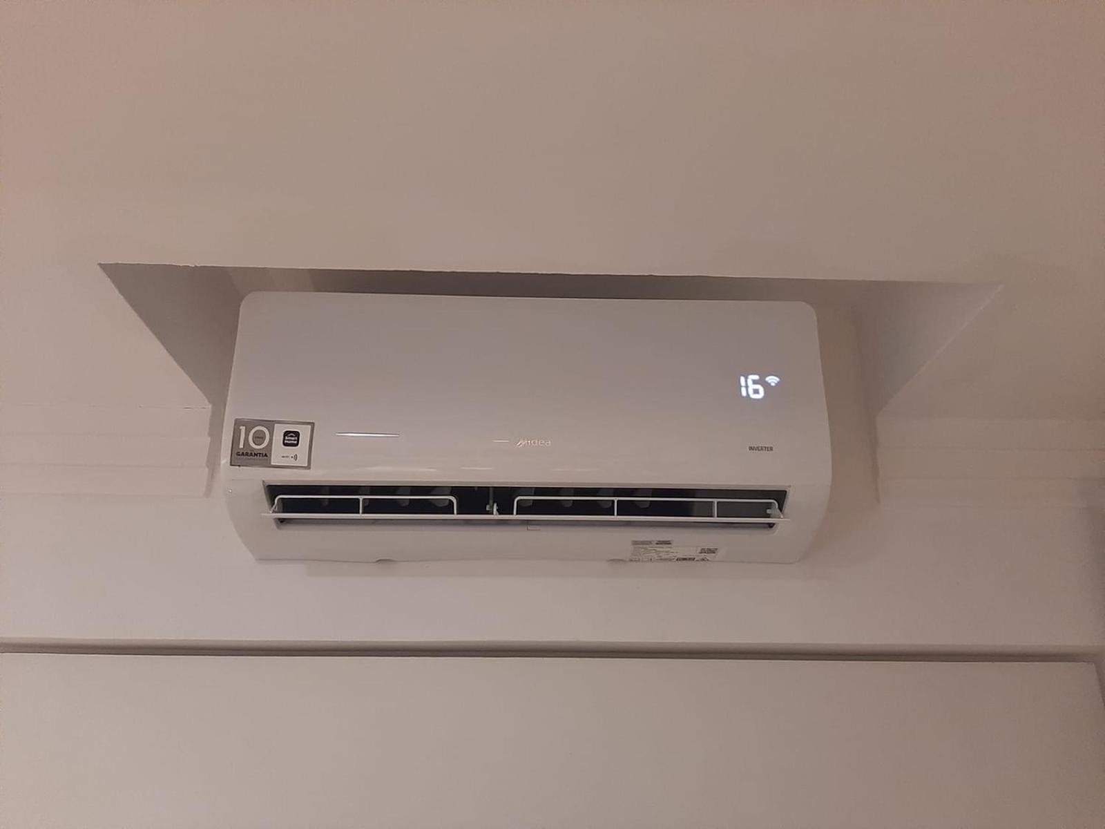 Apartamento Lindo Studio: Clube Com Piscina Aquecida No Centro De